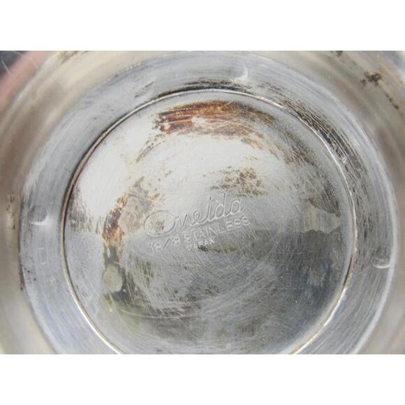 Vintage Oneida 18/8 Stainless Steel 6 inch-wide Serving Bowl 3 1/4 Tall - Picture 5 of 12